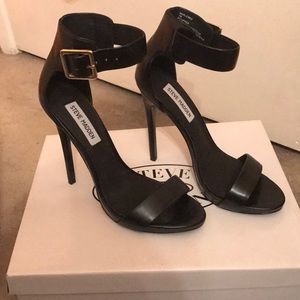 Steve Madden Marlenee Black Ankle Strap Heels